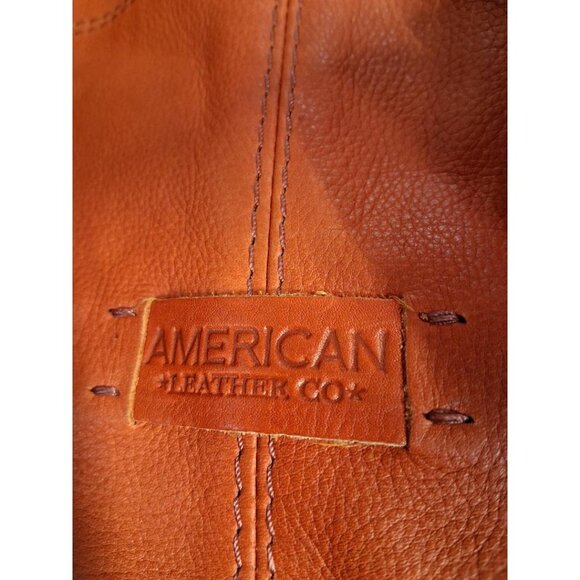 American Leather Co. Red Leather Tote Bag With Stitched Detailing & Zipper Pocke - Picture 3 of 8